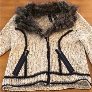 The Buckle Boutique Sweater